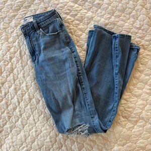 Hollister Women's Curvy High Rise Vintage Flare Jeans Size 5S/4S